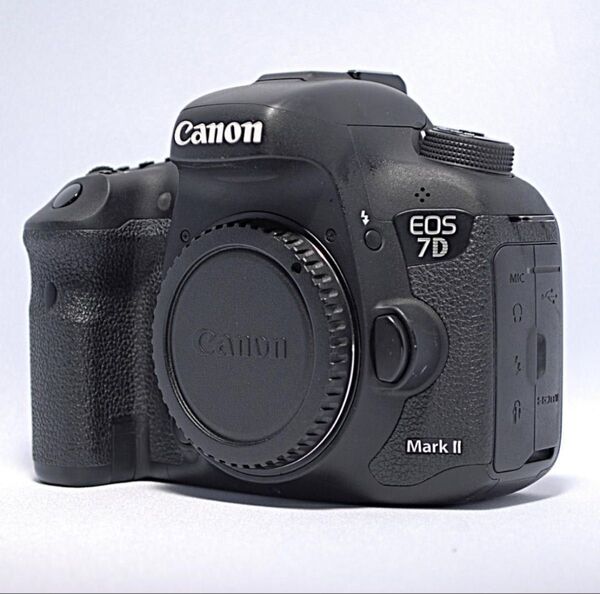 Canon EOS 7D Mark II ボディ 極美品 キャノン マーク2