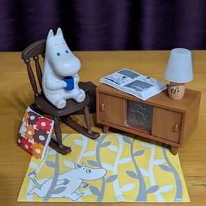 MOOMIN ムーミン谷の仲間たち ミニフィギュア『ムーミン』+リーメント ぬくぬく冬ごもり『お気に入りのロッキングチェア』