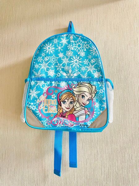 アナと雪の女王 内側保冷使用 リュック 水色
