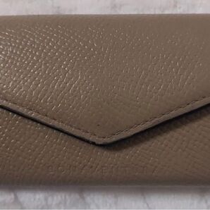 キーケース ベージュ