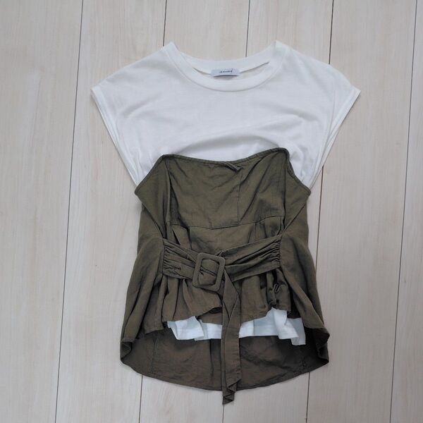 JEANASIS ビスチェ付きTシャツ