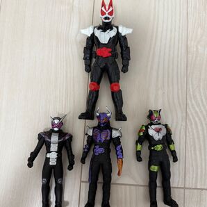 仮面ライダーギーツ ソフビ フィギュア