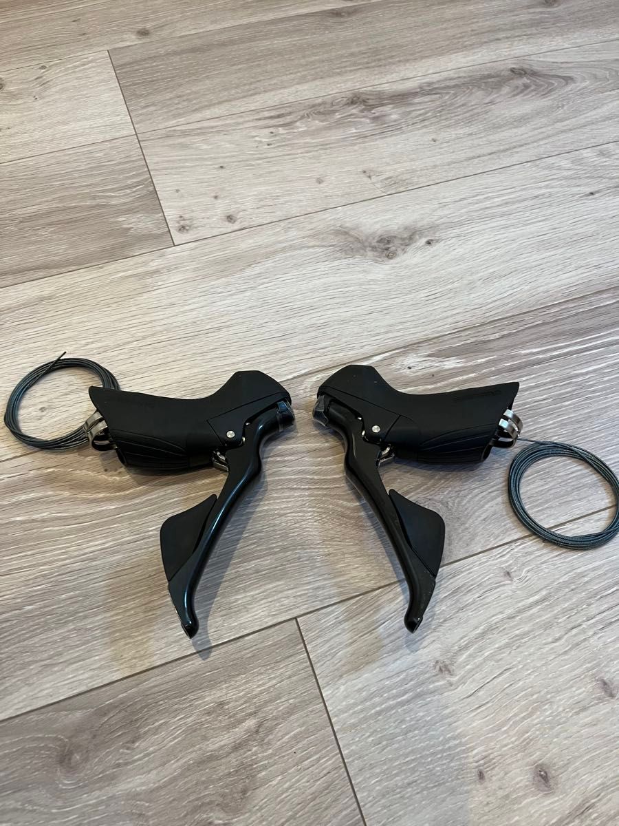 限定値引き中 Shimano R7000 105 sti シフター 新品未使用 限定値引き中 Shimano R7000 105 sti シフター 新品未使用