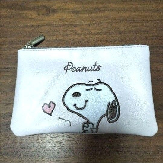 ゼクシィ SNOOPY レザー調ポーチ