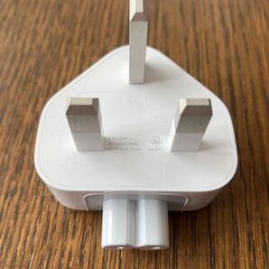 Apple純正品 コンセント タイプBF ACアダプタ UKタイプ