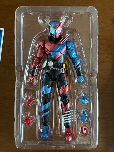 S.H.Figuarts 仮面ライダービルド ラビットタンクフォーム