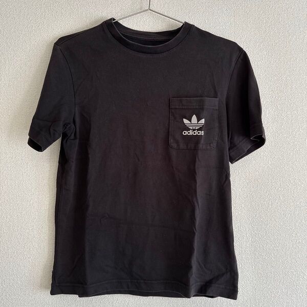 adidas Tシャツ 半袖Tシャツ 黒