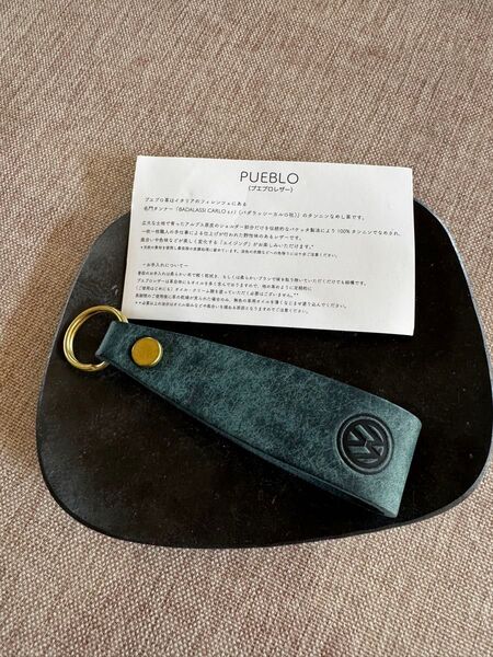【未使用品 フォルクスワーゲン イタリアンレザー キーホルダー】
