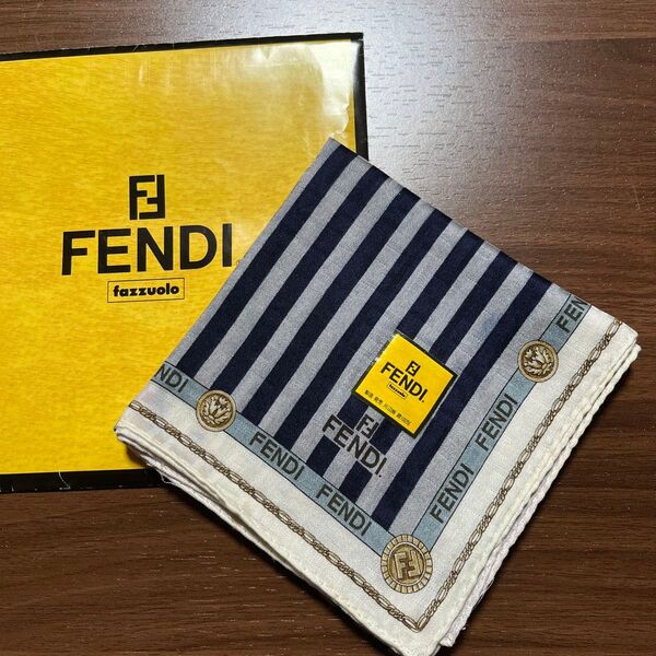 《14日迄の特別SALE》【新品未使用】FENDI(フェンディ)ハンカチ No.2