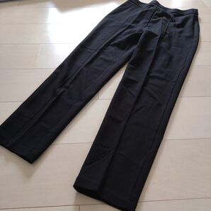ユニクロ スリムパンツ Sサイズ ウエスト60~66cm 黒色
