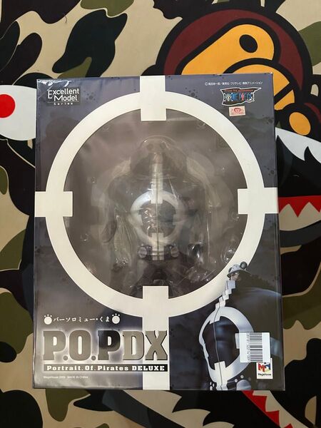新品 ONE PIECE POP DX Portrait of Pirates Deluxe くま シュリンク付き。