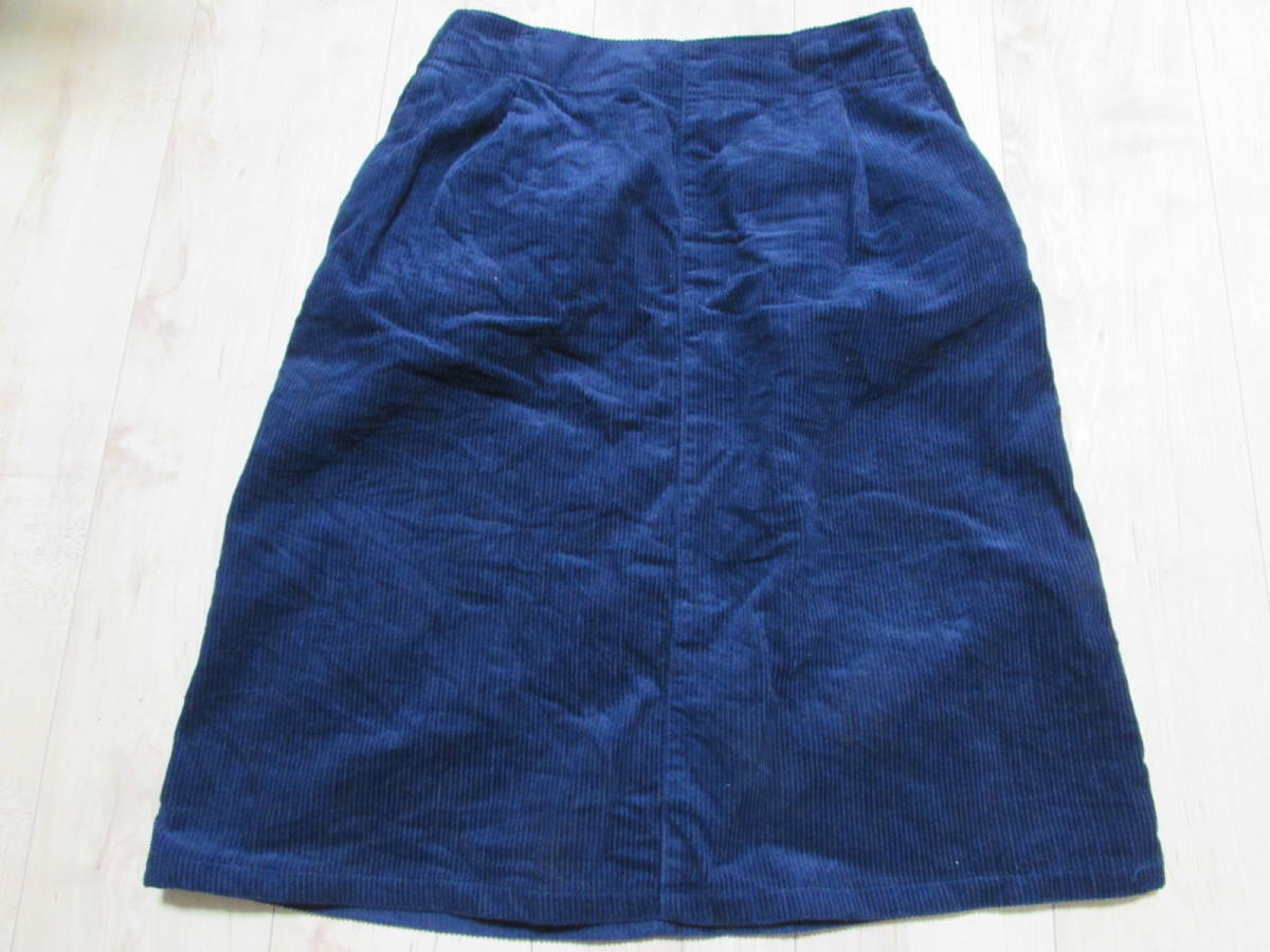 1度のみ着用◆earth music&ecology Special Editionアースミュージックアンドエコロジー◆膝丈台形コーデュロイスカート◆ネイビーMサイズ_サムネイル画像1