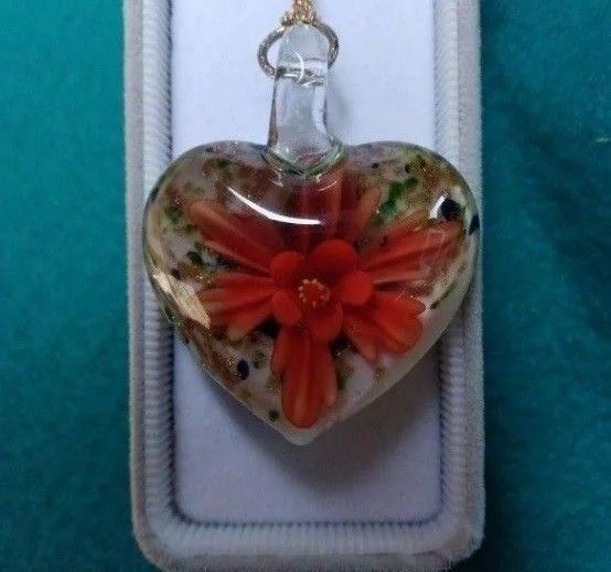 遺品整理 ロングネックレス