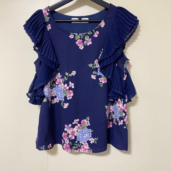 半袖カットソー フレンチスリーブ トップス ブラウス 花柄 紫陽花 ネイビー シュープリームララ 試着のみ 清楚