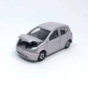 トミカ No.110 トヨタ ヴィッツ