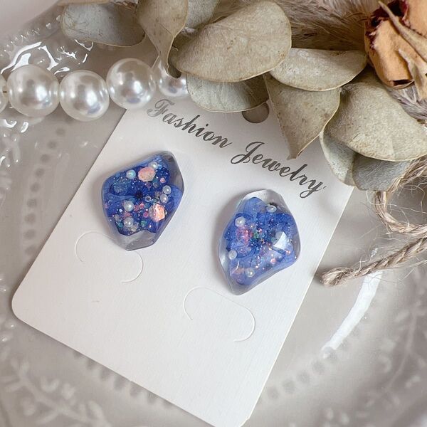 No.1012 ハンドメイド 紫陽花 鉱石 レジン ピアス イヤリング