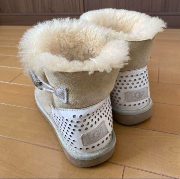 UGG アグ ベージュ ファー付きショートブーツ 23cm ムートンブーツ