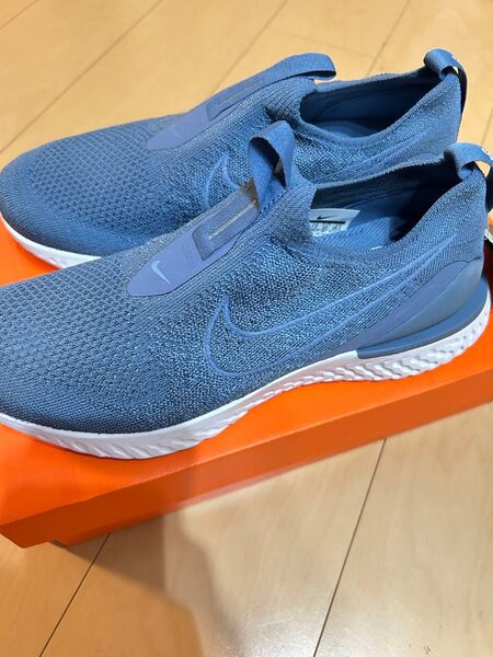 ナイキ エピック ファントム リアクト フライニット NIKE EPIC PHANTOM REACT FK