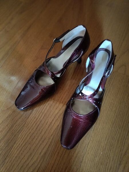 バーガンディ ストラップ付きパンプス 22cm EEE 本革 エナメル パンプス フォーマルシューズ レザー