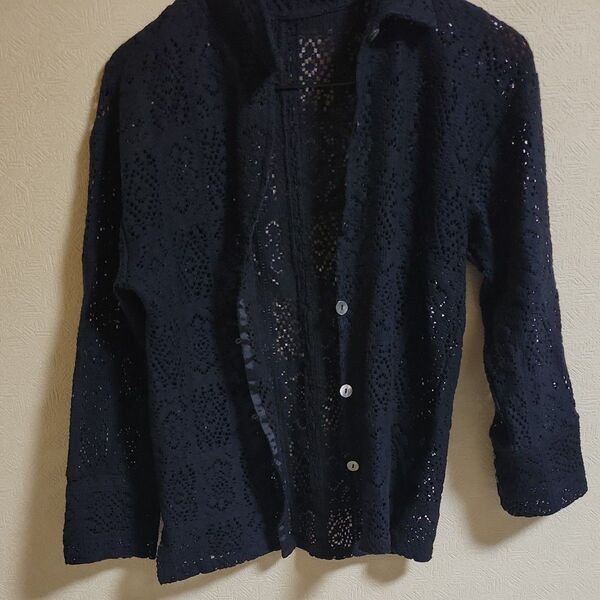 JEANSIS黒の透かし編みブラウス