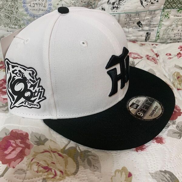 阪神タイガース×90周年9FIFTY キャップ ホワイト/ブラック 新品未使用