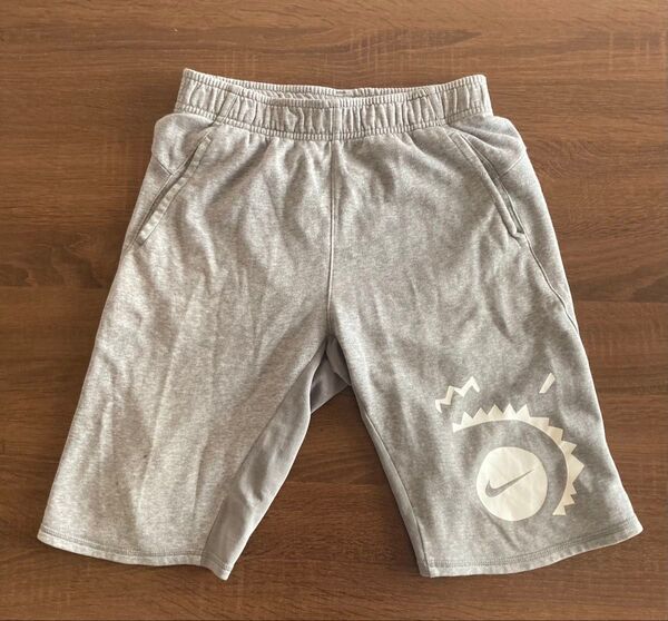 ◇激安 Nike yogaショートパンツ ジュニア145センチ 送料込み