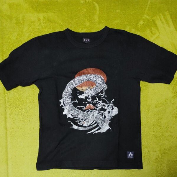 龍 スカ Tシャツ