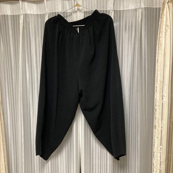 レディース パンツ ブラック ゆったりシルエット