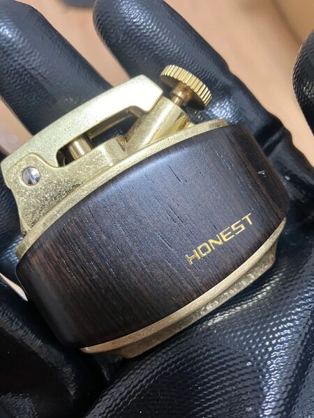新品 オイルライター レトロ 押すだけ点火 HONEST 黒色