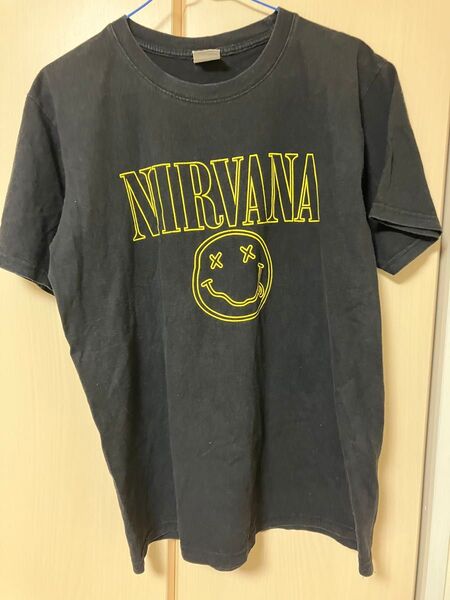 明日発送NIRVANA Tシャツ