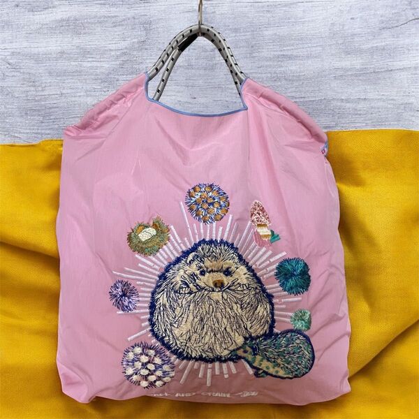 ハリネズミの親子柄 刺繍バッグ エコバッグ ピンク Msize