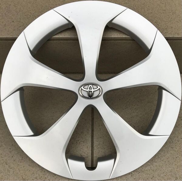 【送料込み】トヨタ純正 プリウス30系 後期 15インチホイールキャップ×1枚