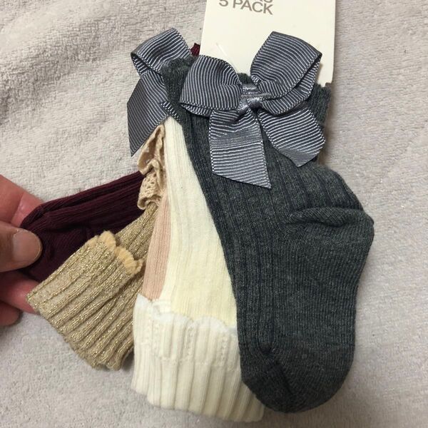 H&M 新品未使用 ベビーソックス 3-6months 5足セット 女の子ベビー 靴下