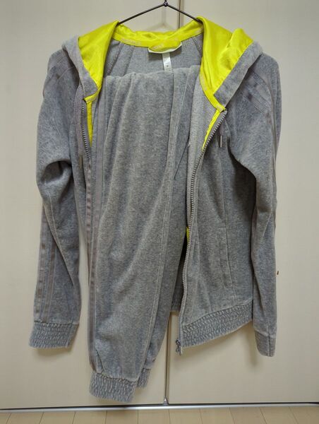 adidasパーカー付き上下セット M L