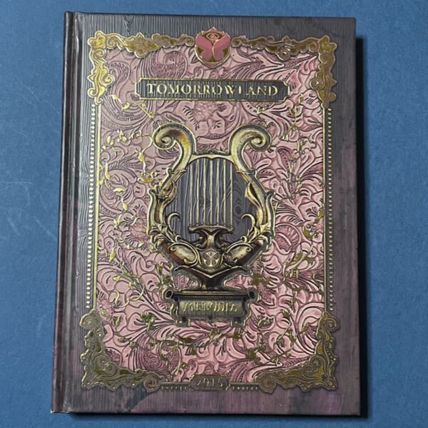 TOMORROWLAND CD3枚組 EDM クラブtomorrowland 音楽フェス 海外