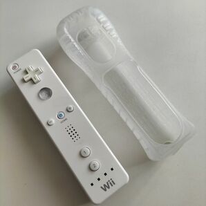 ☆超美品☆ 任天堂Wii『Wiiリモコン+専用ジャケット』※Nintendo 正規品 純正 ホワイト 白 ※即決 〜送料無料〜