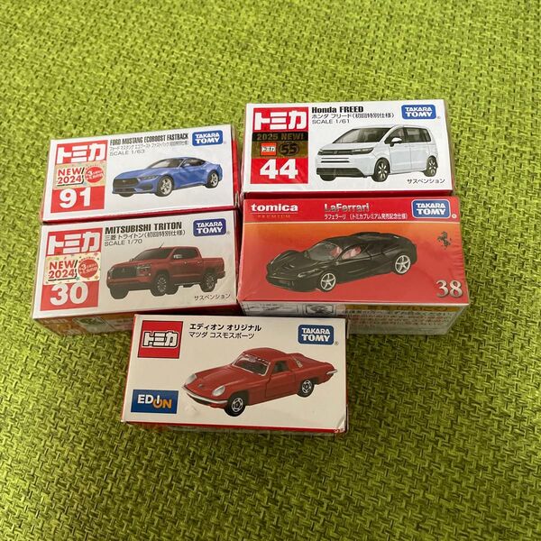 トミカ トミカプレミアム 38 ラフェラーリ (トミカプレミアム発売記念仕様)他4台 バラ売り不可