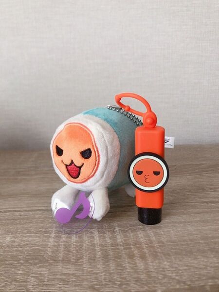 太鼓の達人 音符だドン パープル ぬいぐるみ シリコンカバー付リップクリーム マスコット どんちゃん