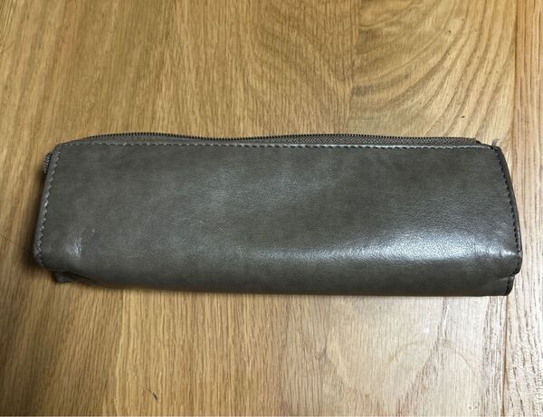 筆箱 レザー