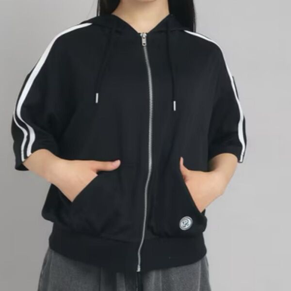 新品 ピンクラテ 半袖パーカー 160