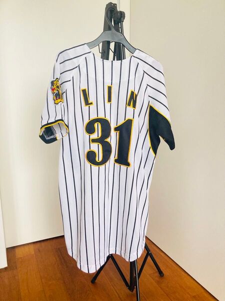 阪神タイガース 林威助 ユニフォーム 刺繍 メンズ Mサイズ 阪神 タイガース 阪神公認 公式ユニフォーム シャープ産業製