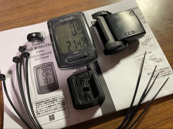 Cateye バックライト付サイコン Vello Wireless + CC-VT235W