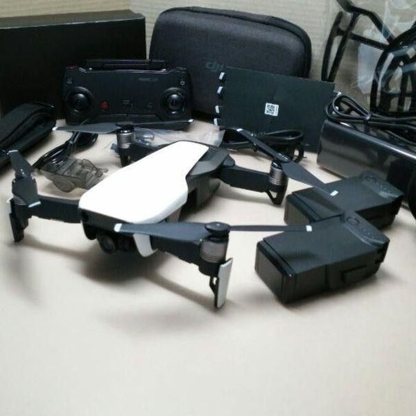 ドローン DJI MAVIC AIR (白) ケースセット