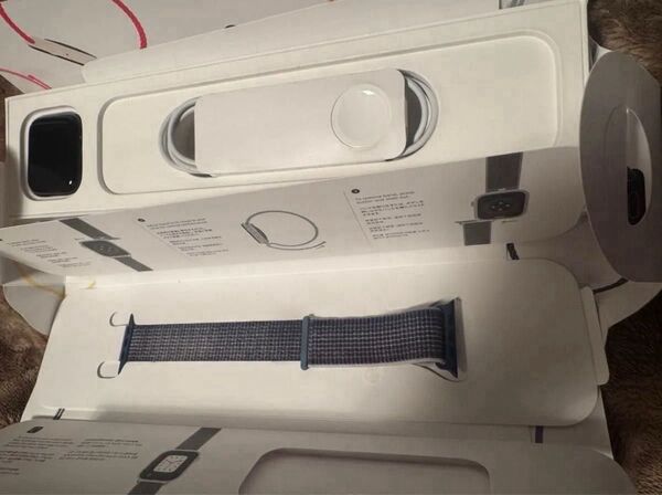 Apple Watch SE244mm セルラー バッテリー89%