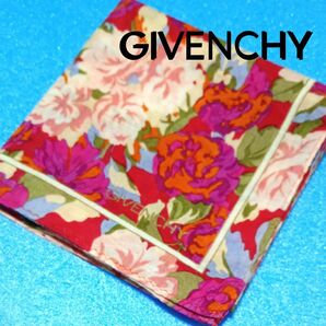 【USED】GIVENCHY ジバンシー 花柄 透かし模様生地 47×47 ブランドハンカチ