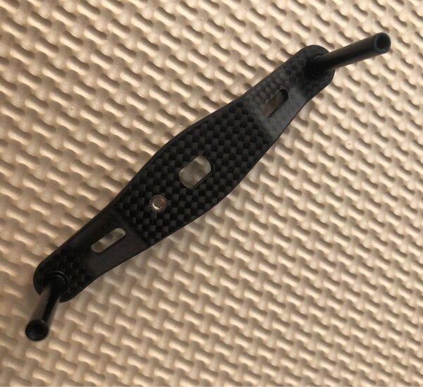 ダイワ用 カーボンハンドル 軸間90mm A-3