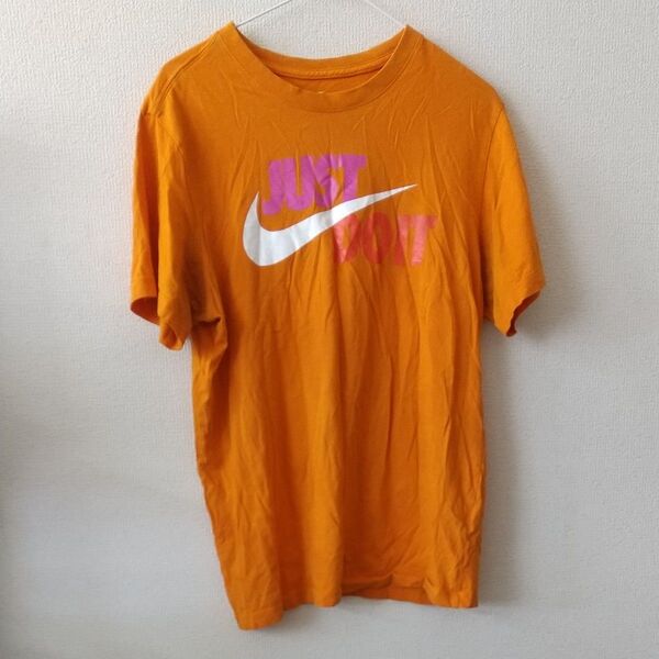 NIKE Tシャツ オレンジ色 Mサイズファッション