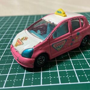 【廃番】トミカ トヨタヴィッツ デイジータクシー