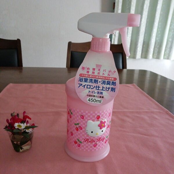 新品サンリオ☆日本限定販売☆ハローキティ☆ディスペンサー☆スプレー式詰替ボトル、洗剤シャンプー、1999年