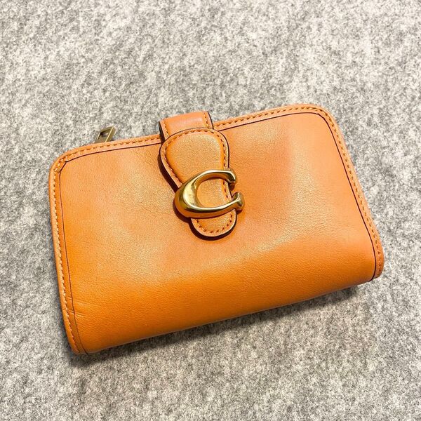 【極美品】 COACH タビー ミディアムウォレット レザー フェイデッドオレンジ 二つ折り財布